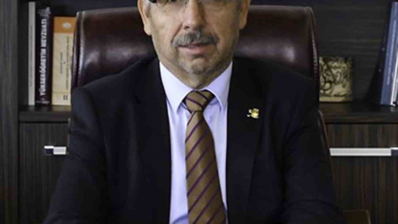 Basının şeffaflığına vurgu yapan rektör Kaçar 24 temmuz'u kutladı