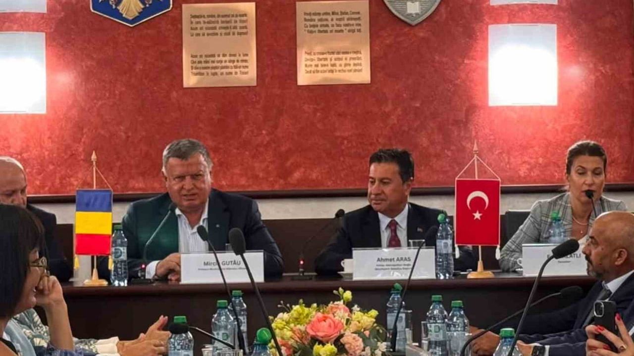 Başkan Aras Romanya'nın Vâlcea iliyle kardeş kent ilişkilerini görüştü