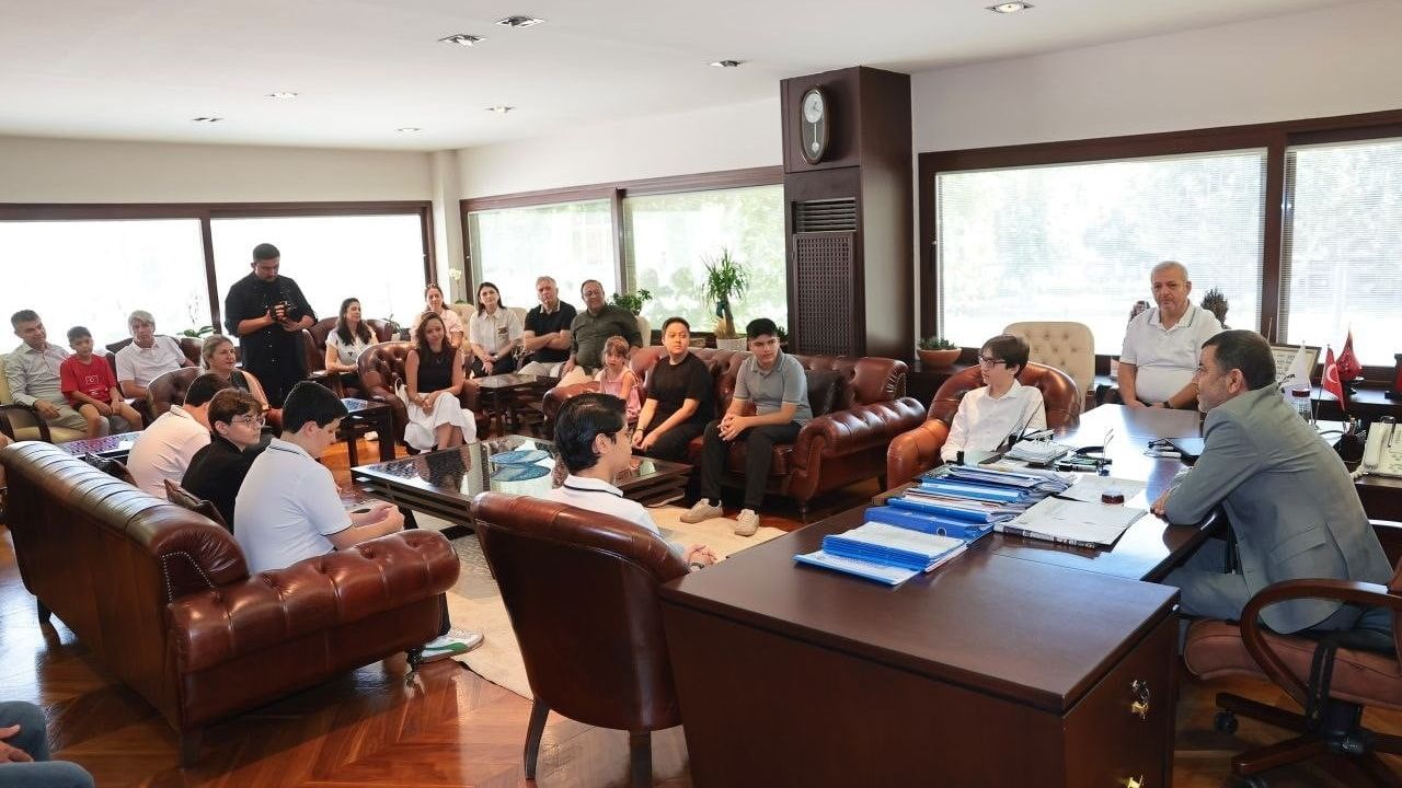 Başkan Çavuşoğlu başarı ve fedakarlık hikâyelerini dinledi: Denizli'nin 6 lgs şampiyonu