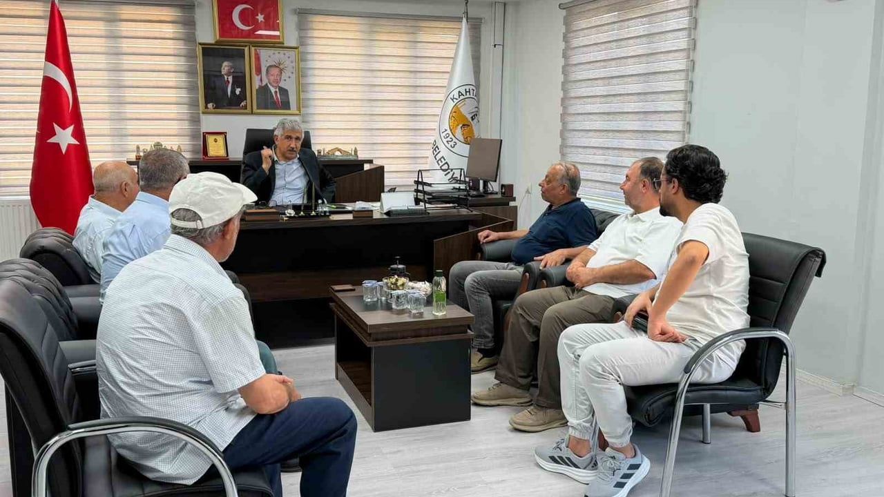 Başkan Hallaç halk buluşmalarında vatandaşların taleplerini dinledi