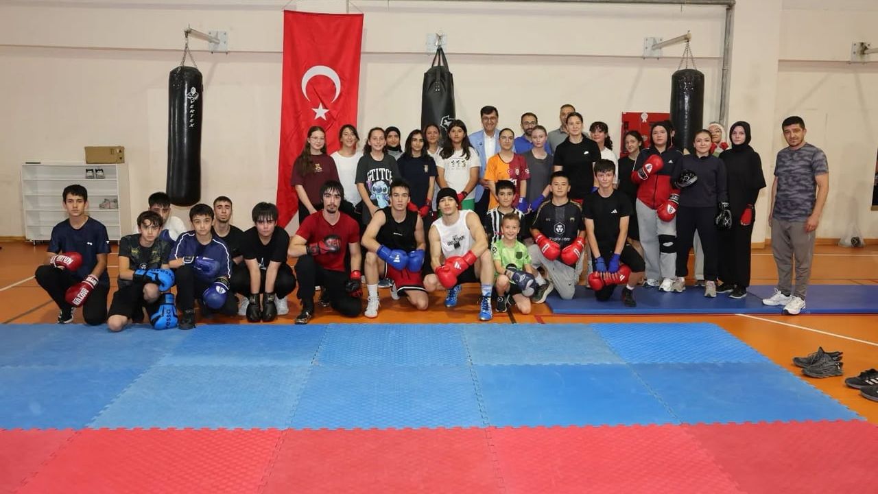Başkan Kahveci: gençlerimizin sportif gelişiminin yanındayız