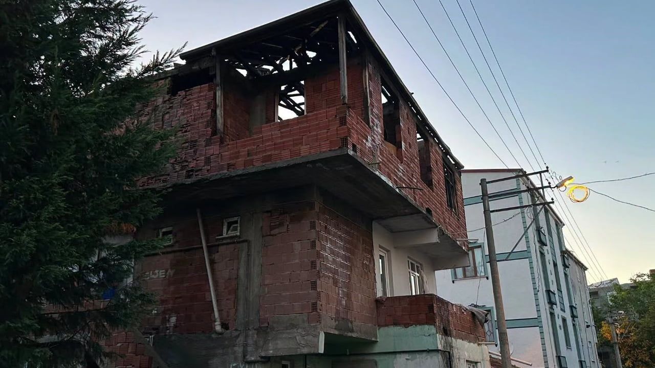 Başkan Ömeroğlu'ndan dayanışma çağrısı: yangında mağdur olan aile ziyaret edildi