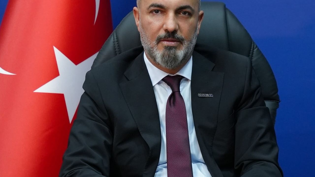 Başkan Özcan Polat: ULUSDER 15 Temmuz'u Türkiye'nin geleceğine sahip çıkılan tarihi bir diriliş gecesi olarak nitelendirdi
