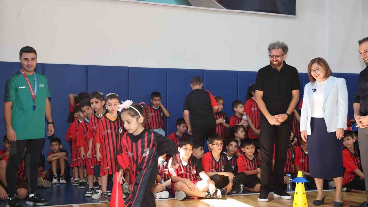 Başkan Şahin yaz okullarında 65 bin öğrencinin yeteneklerini keşfetti