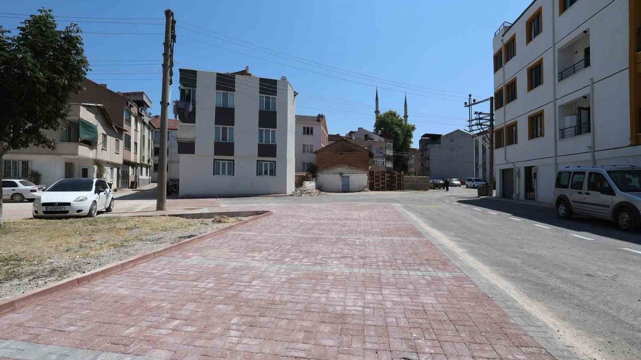 Başkan Taban tamamlanan asfalt ve otopark çalışmalarını yerinde inceledi