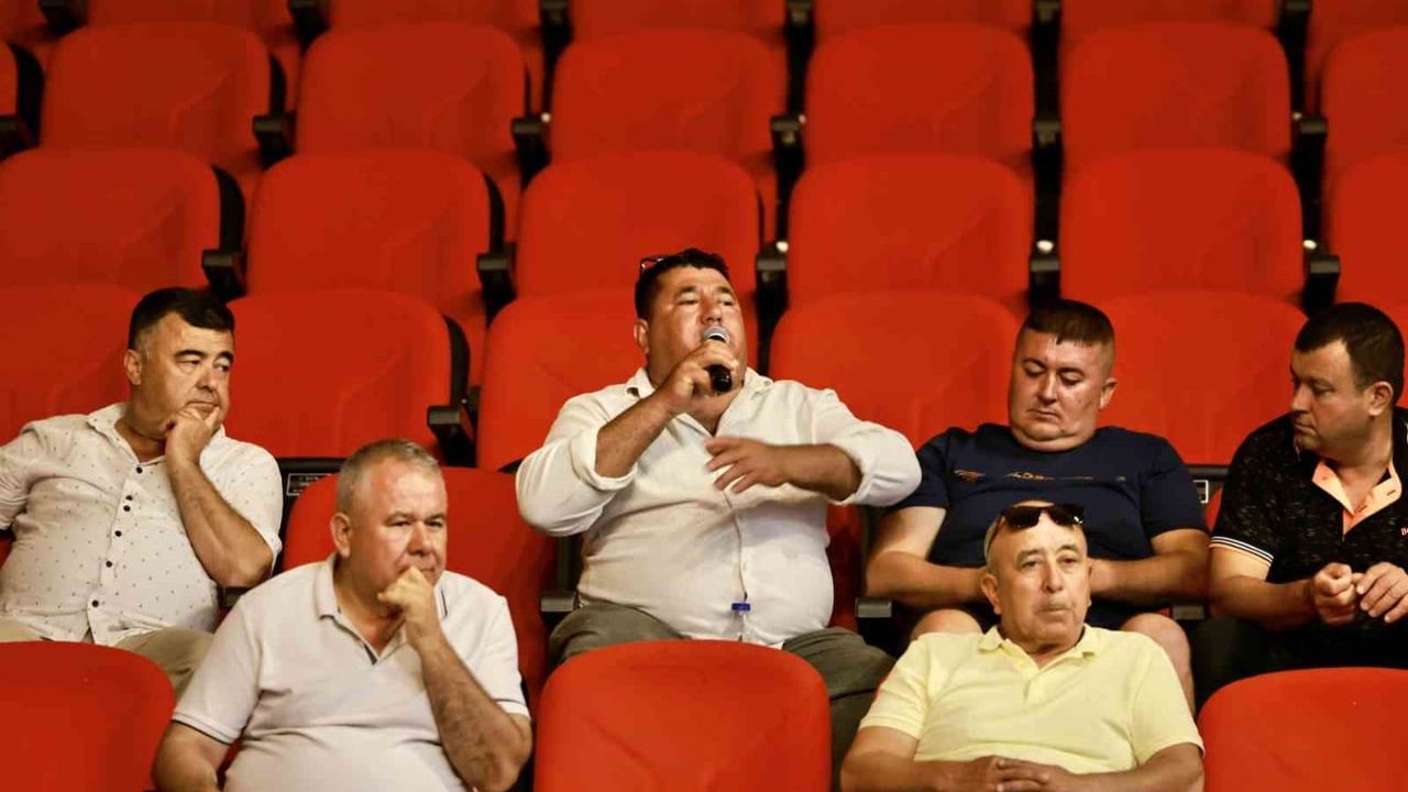 Başkan Tamer Mandalinci muhtarlarla buluştu