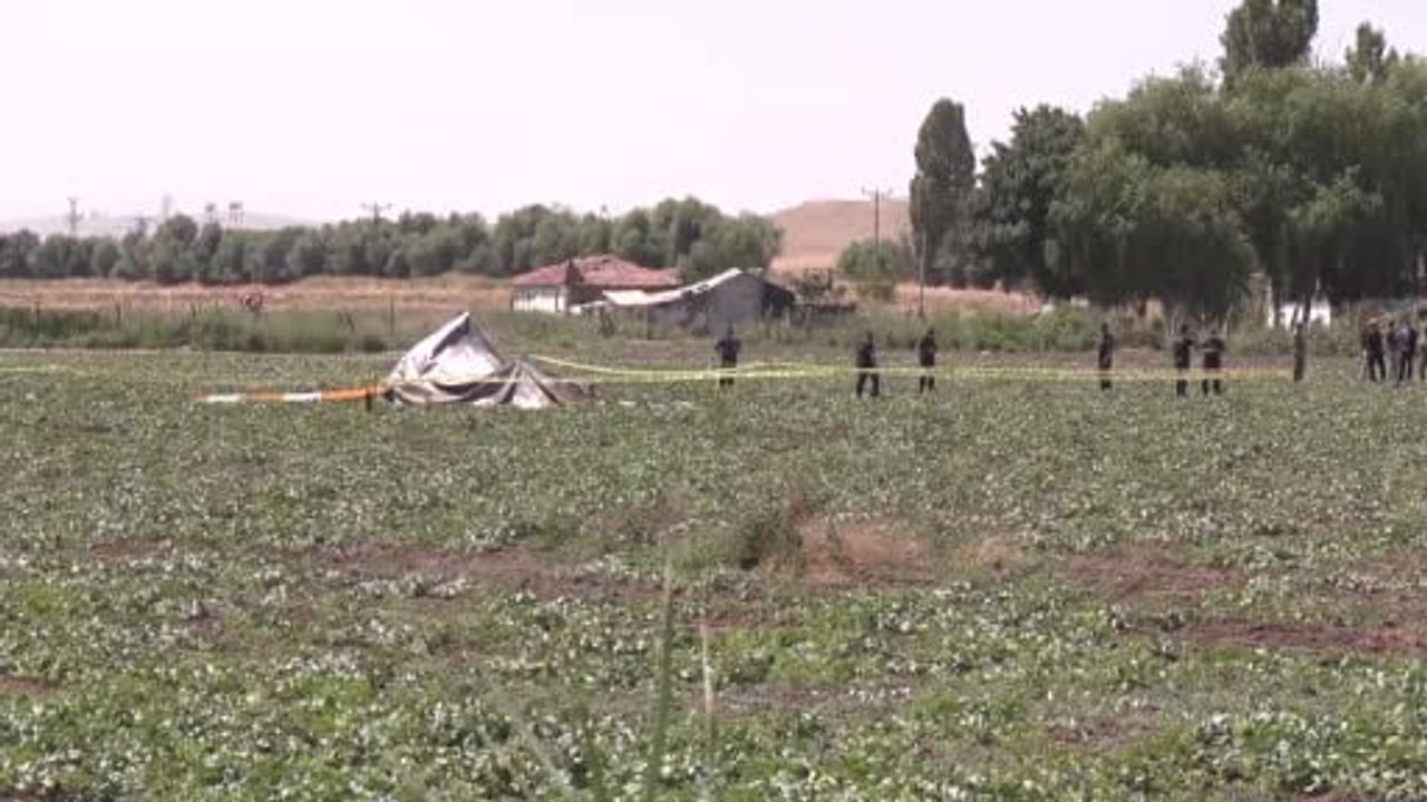Başkent'te eğitim helikopteri düştü: 2 yaralı