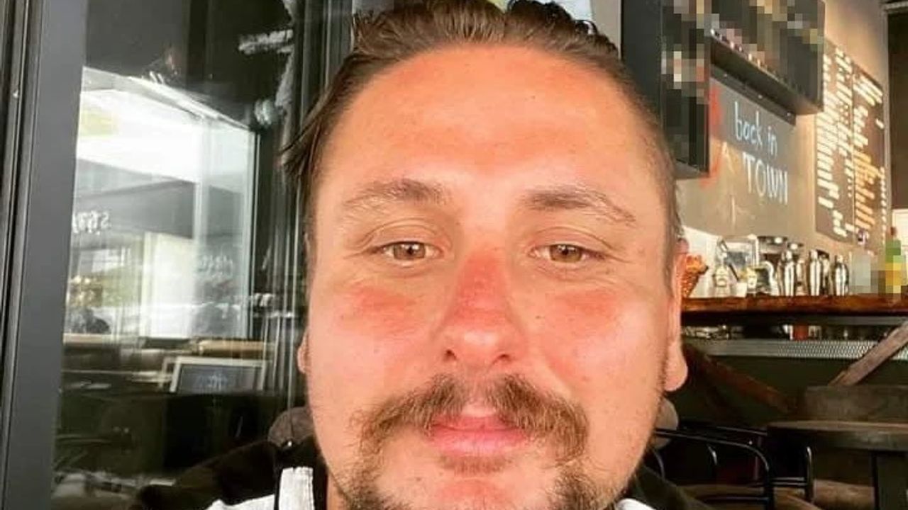 Başsavcılık soruşturuyor: Bayraklı'da motokuryenin hayatını kaybettiği kazanın nedeni vinç ayağı çıktı