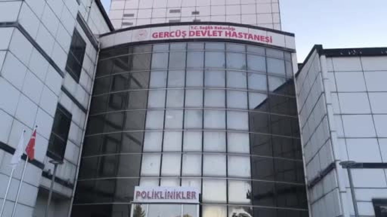 Batman'da inşaat iskelesi çöktü: 3 yaralı