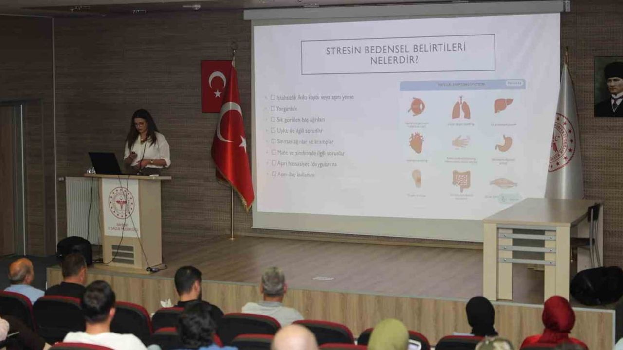 Bayburt İl Sağlık Müdürlüğü'nden personele stres yönetimi eğitimi