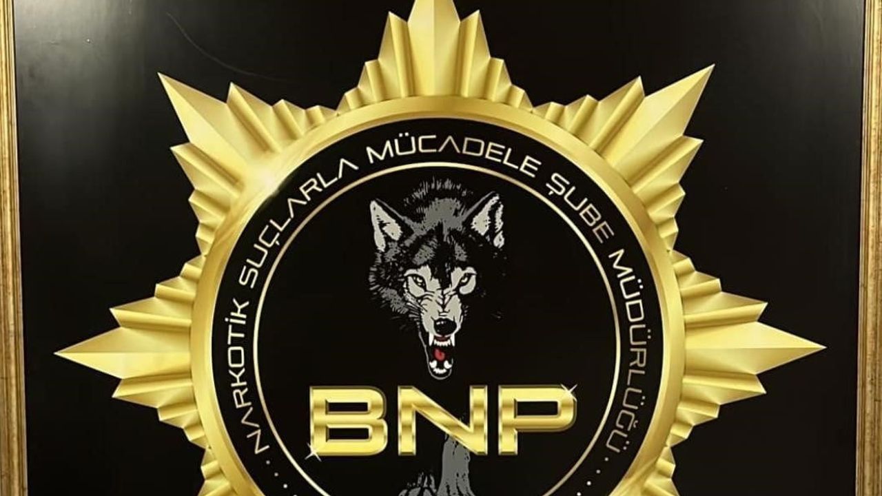 Bayburt uygulamasında midesinden çıkan 313 gram metamfetaminle şüpheli tutuklandı