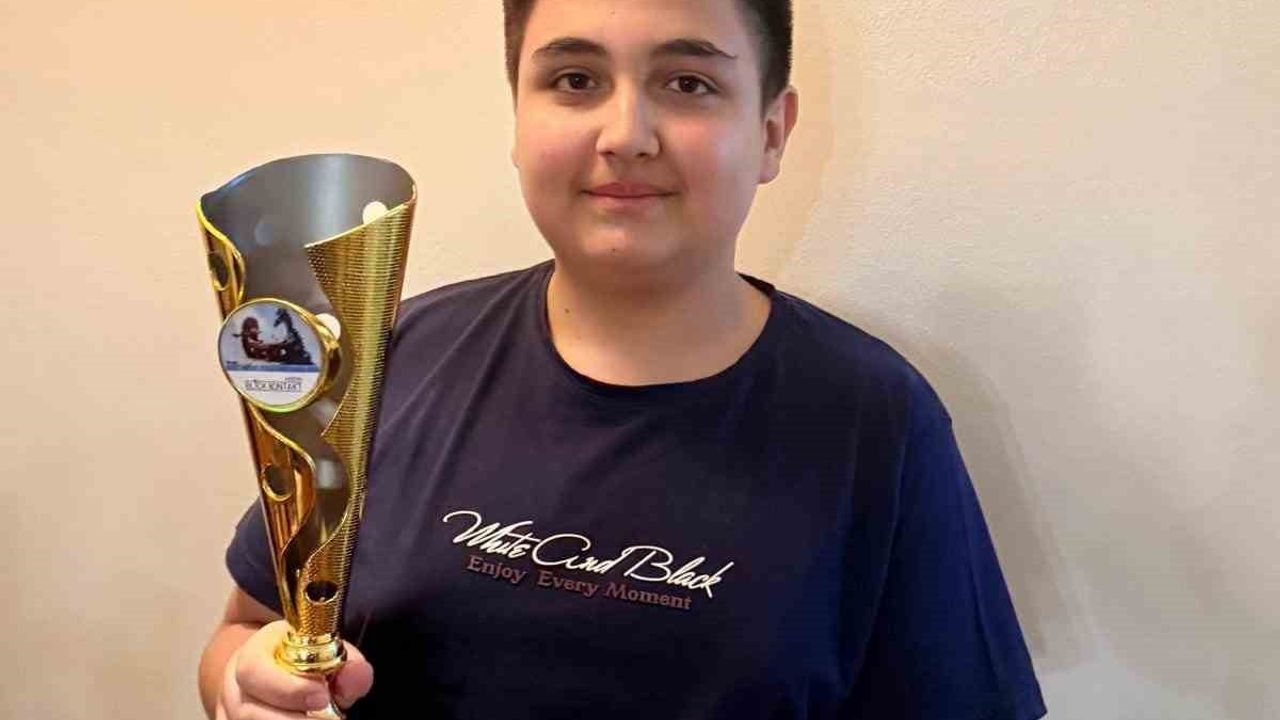 Belediyesporlu Aras Önkür Viyana'da ikinci oldu