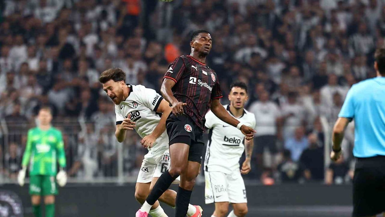 Beşiktaş-Midtjylland maçına temkinli başlangıç: ilk 15 dakika golsüz