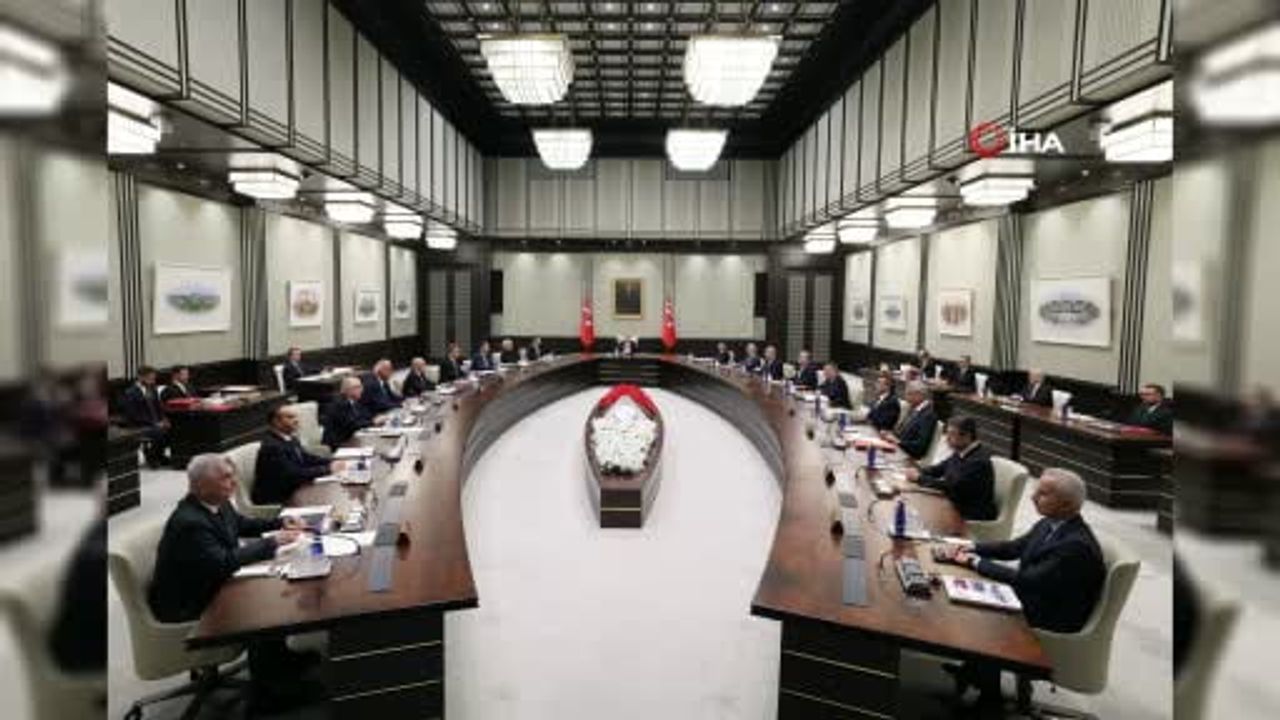 Beştepe'de kabine oturumu cumhurbaşkanı Recep Tayyip Erdoğan başkanlığında açıldı