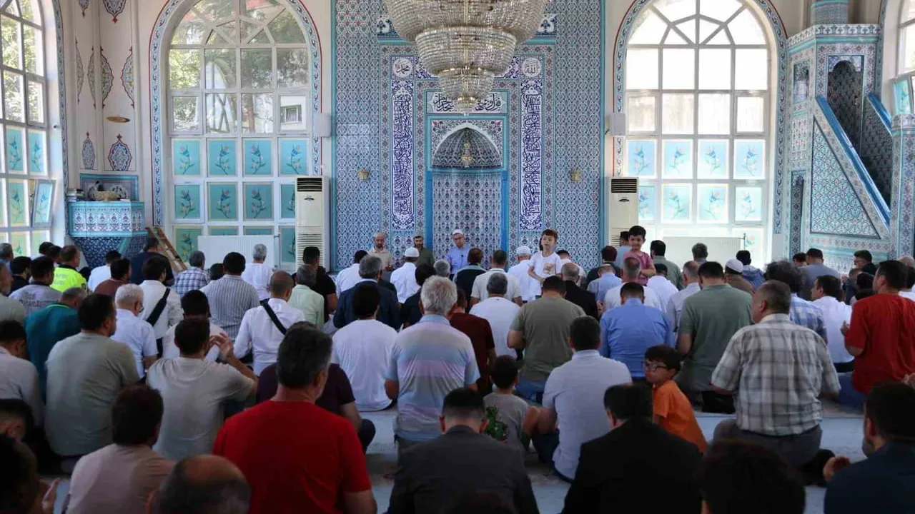 BEUN'da millî iradenin kahramanları saygı, rahmet ve minnetle anıldı