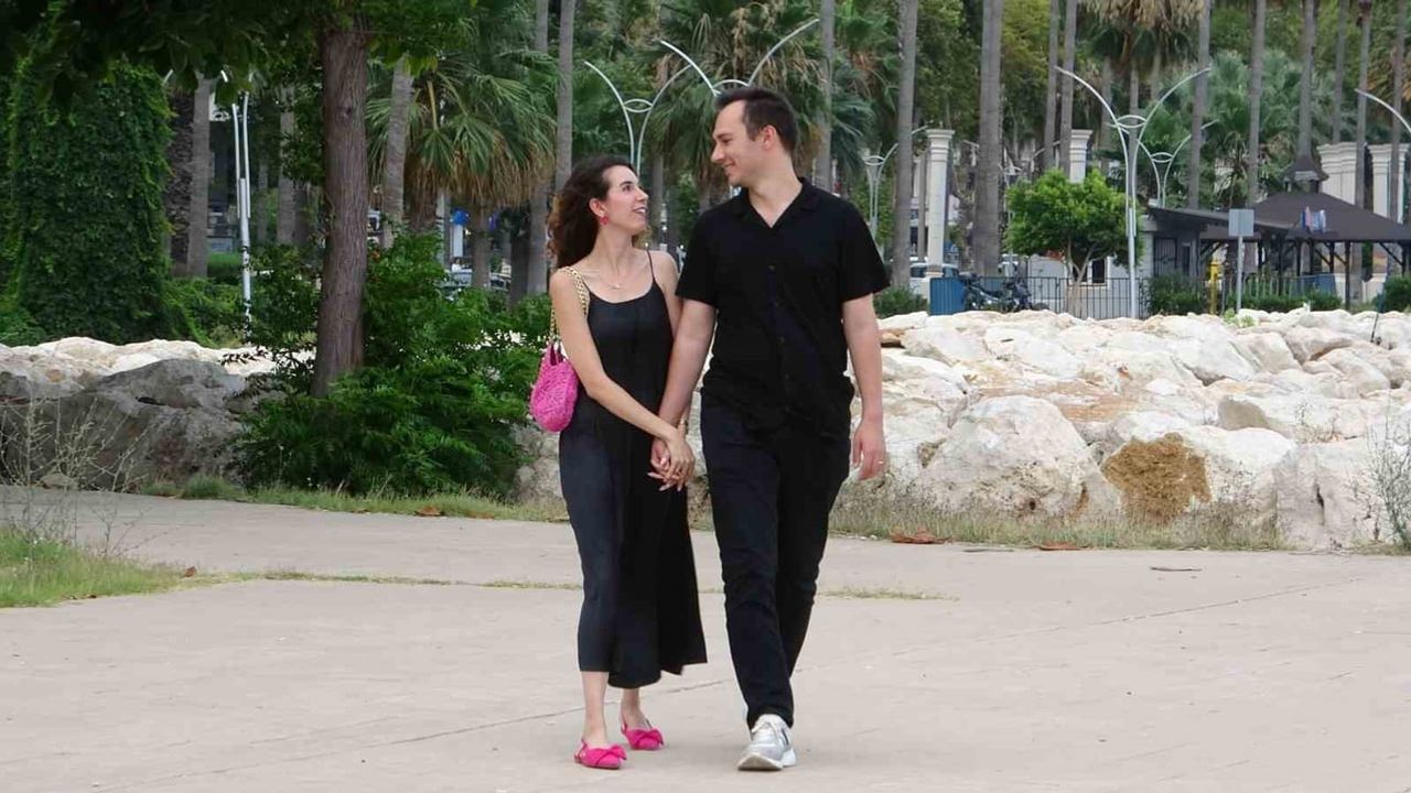 Beyin felciyle mücadele eden fizyoterapist, hastasıyla evlendi