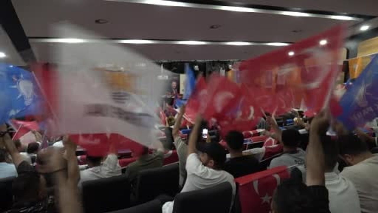Beykoz’da bağımsız meclis üyesi Esengül Yılmaz Gül AK Parti’ye katıldı