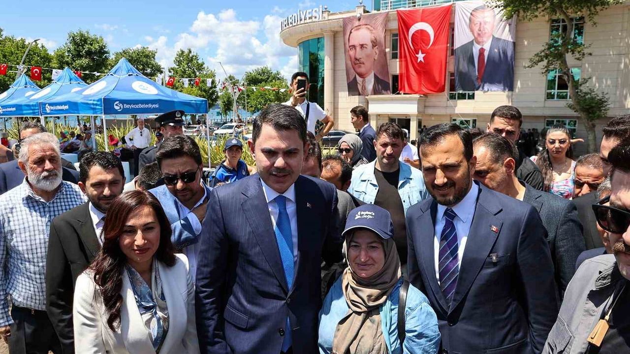 Beykoz'da tarihi gün: 1071 hak sahibi tapusuna kavuştu