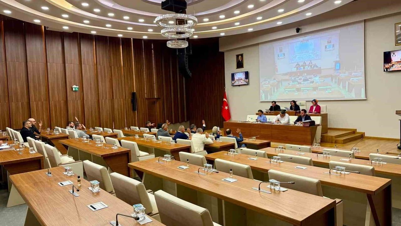 Beykoz meclisi temmuz toplantısında CHP sıraları boş kaldı