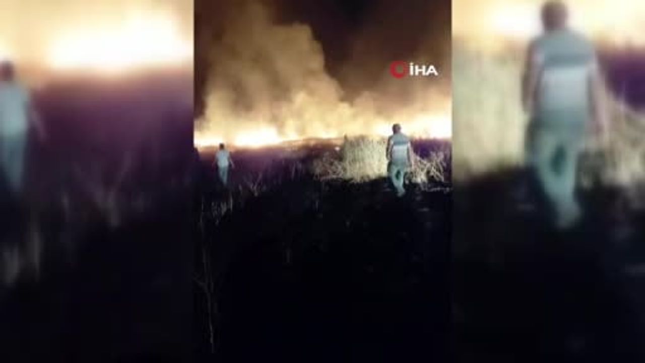 Beypazarı'nda boş arazide çıkan ot yangını kontrol altına alındı