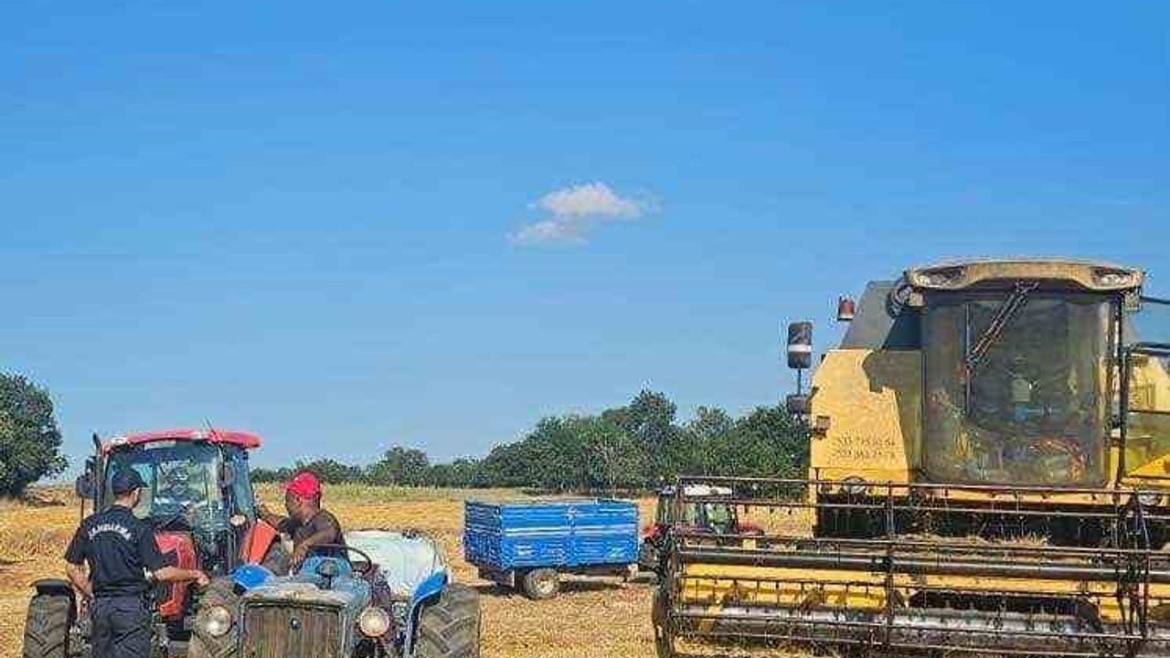 Bilecik'te biçerdöver operatörlerine tarla yangını bilgilendirmesi
