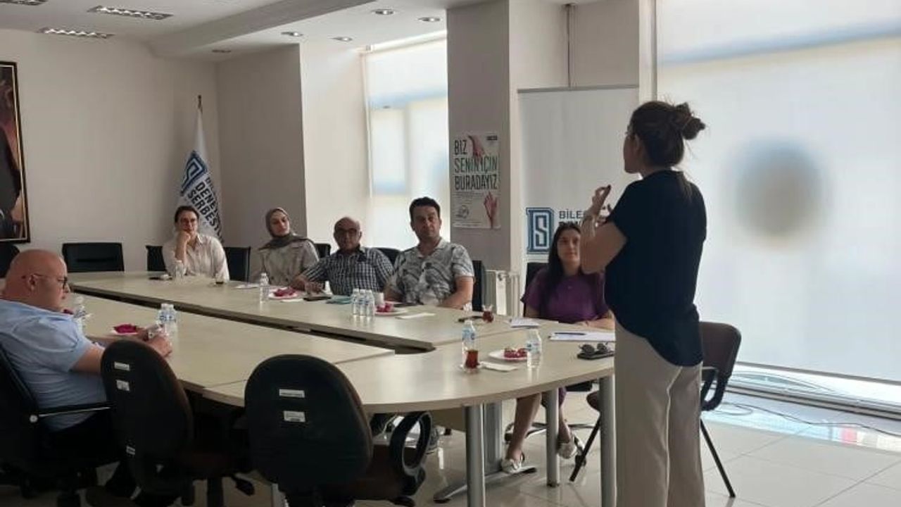 Bilecik'te 'kriz ve krize müdahale' ve 'öfke' eğitimi verildi