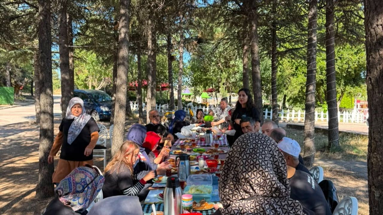 Bilecik'te özel bireyler için farkındalık yürüyüşü