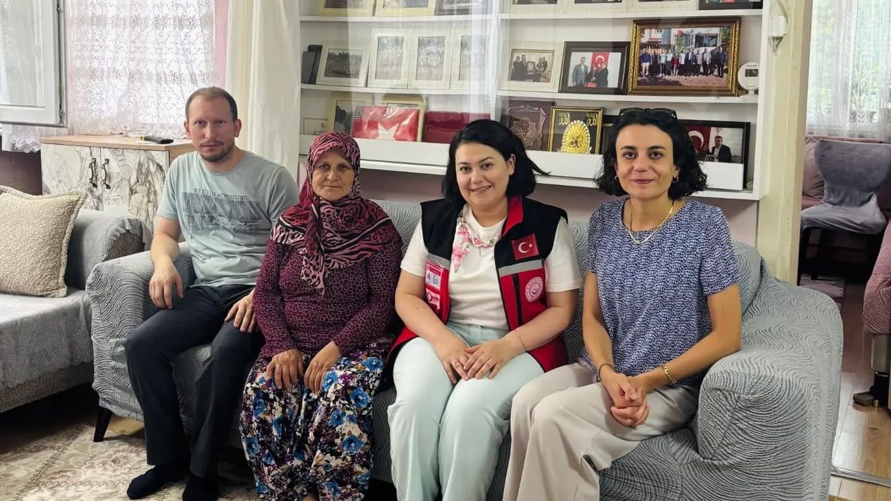 Bilecik'te şehit piyade er Osman Er'in ailesi sene-i devriyesinde ziyaret edildi