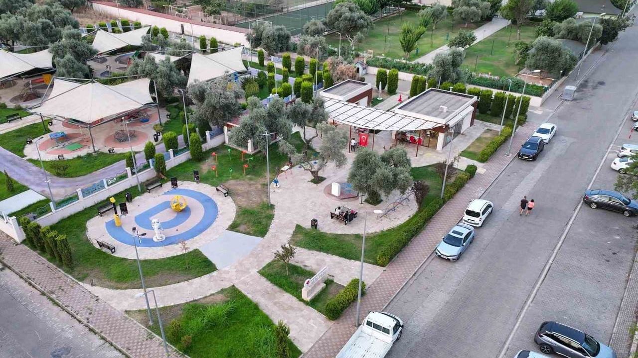 Bilim kafe Efeler'de akşamları 23.00'e kadar açık