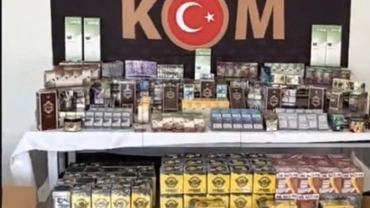 Bingöl’de kaçakçılık ve uyuşturucu operasyonunda silah ve çok sayıda tütün ürünü ele geçirildi
