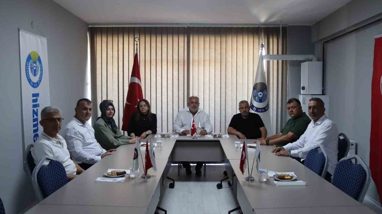 Birlik ruhunu güçlendiren istişare: HAK-İŞ temsilcileri Düzce'de toplandı