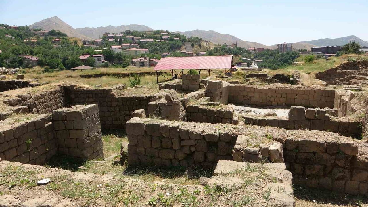 Bitlis kalesi yeni keşiflerle restorasyona hazırlanıyor