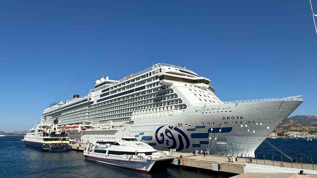 Bodrum’a kruvaziyer hareketliliği: 3 bin 292 yolcu geldi