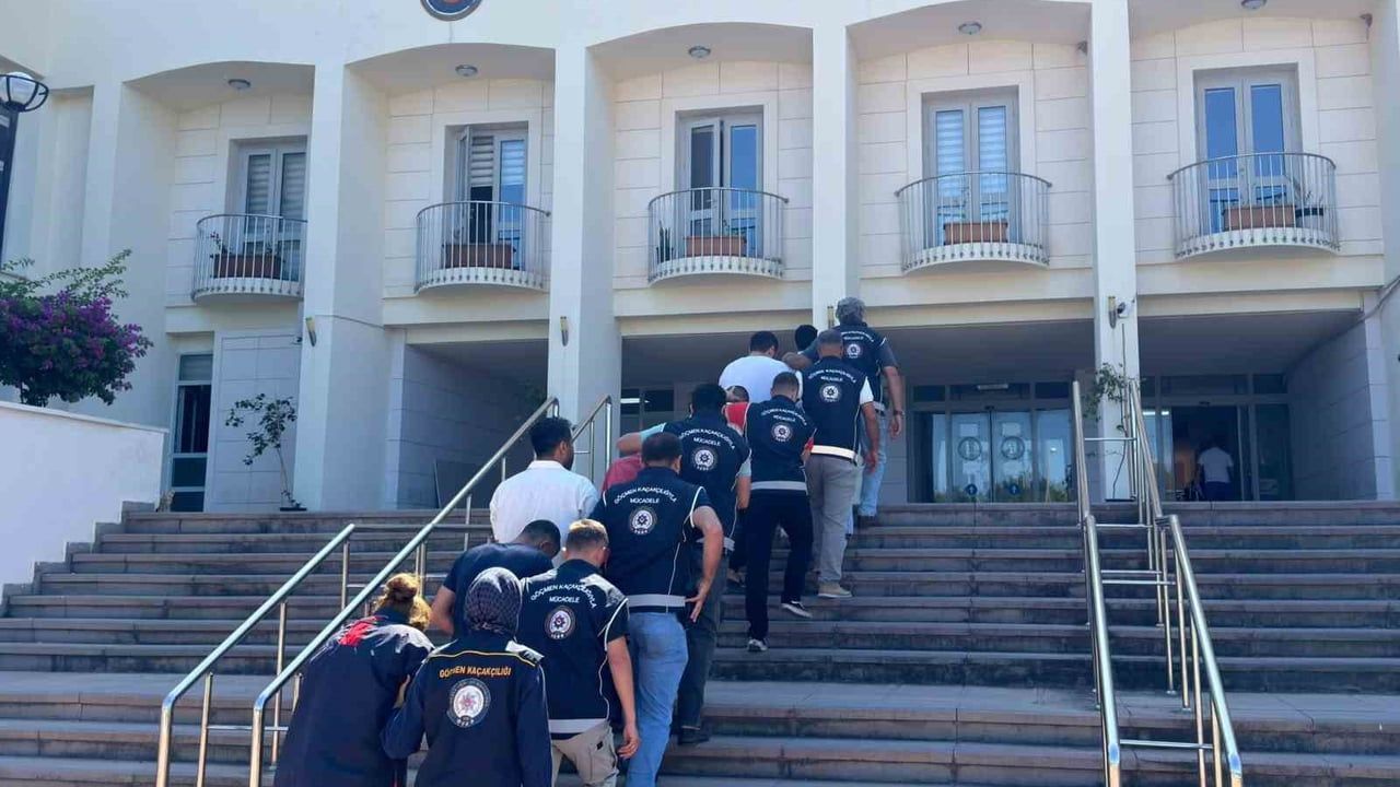 Bodrum'da iki ayrı operasyonda 7 kişi göçmen kaçakçılığından tutuklandı