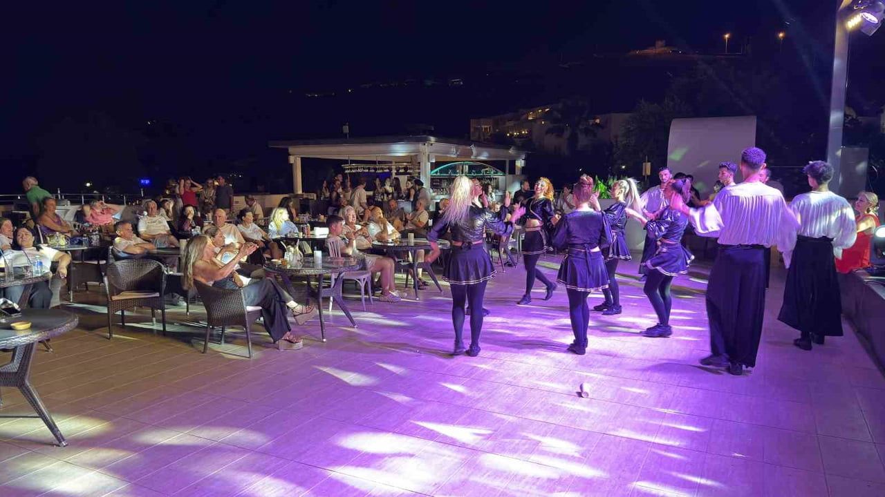 Bodrum'da kültür ve eğlence iç içe: Türk geceleri tatilin vazgeçilmezi oldu