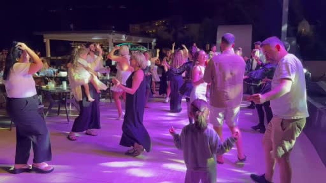 Bodrum’da sahnede kültür: Türk geceleri turistlerin favorisi