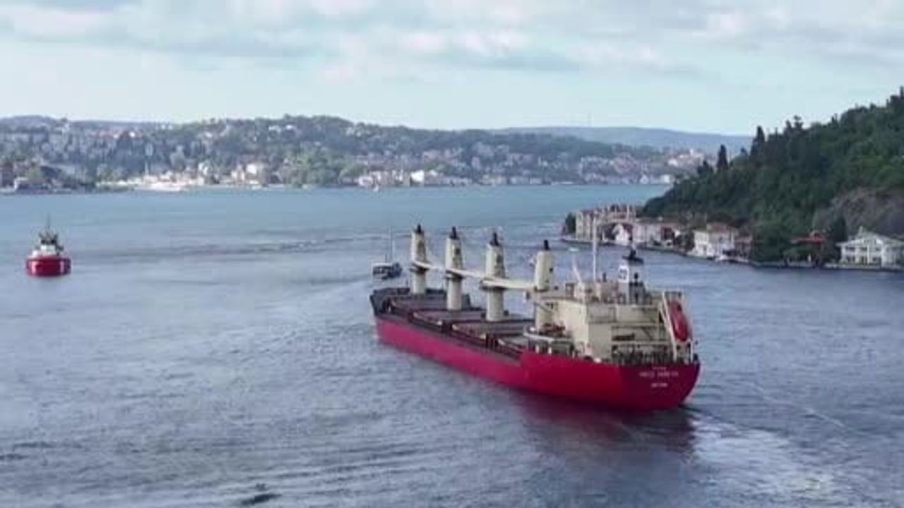 Boğazda makine arızası: 'Hacı Hüseyin' nedeniyle trafikte kısa süreli kesinti