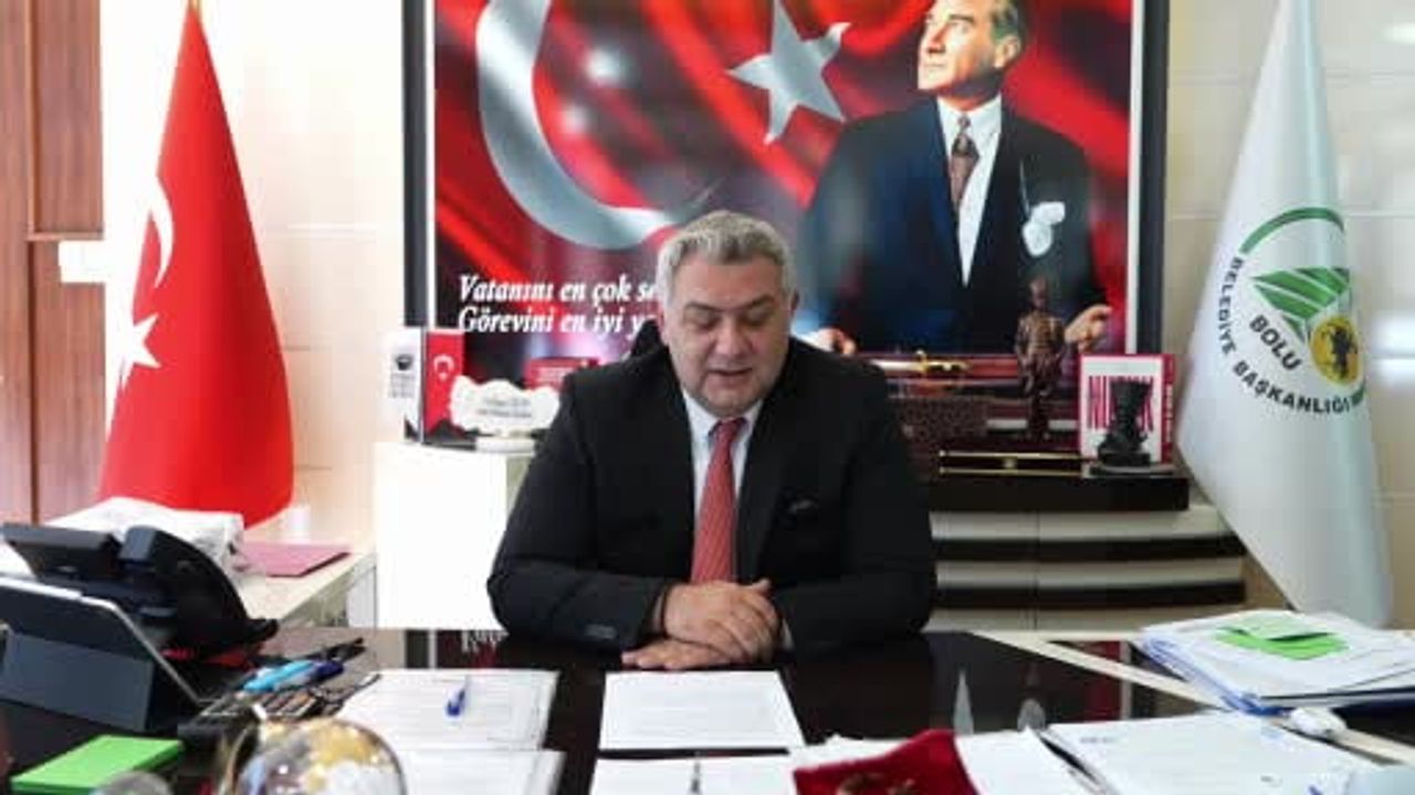 Bolu belediyesi başkan vekili ve meclis üyeleri CHP'den istifa edip Yeni Parti'ye geçti