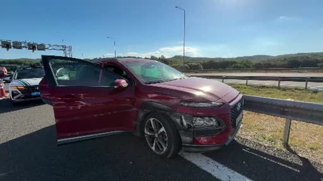 Bolu Dağı tüneli girişinde savrulan otomobilde iki kişi yaralandı