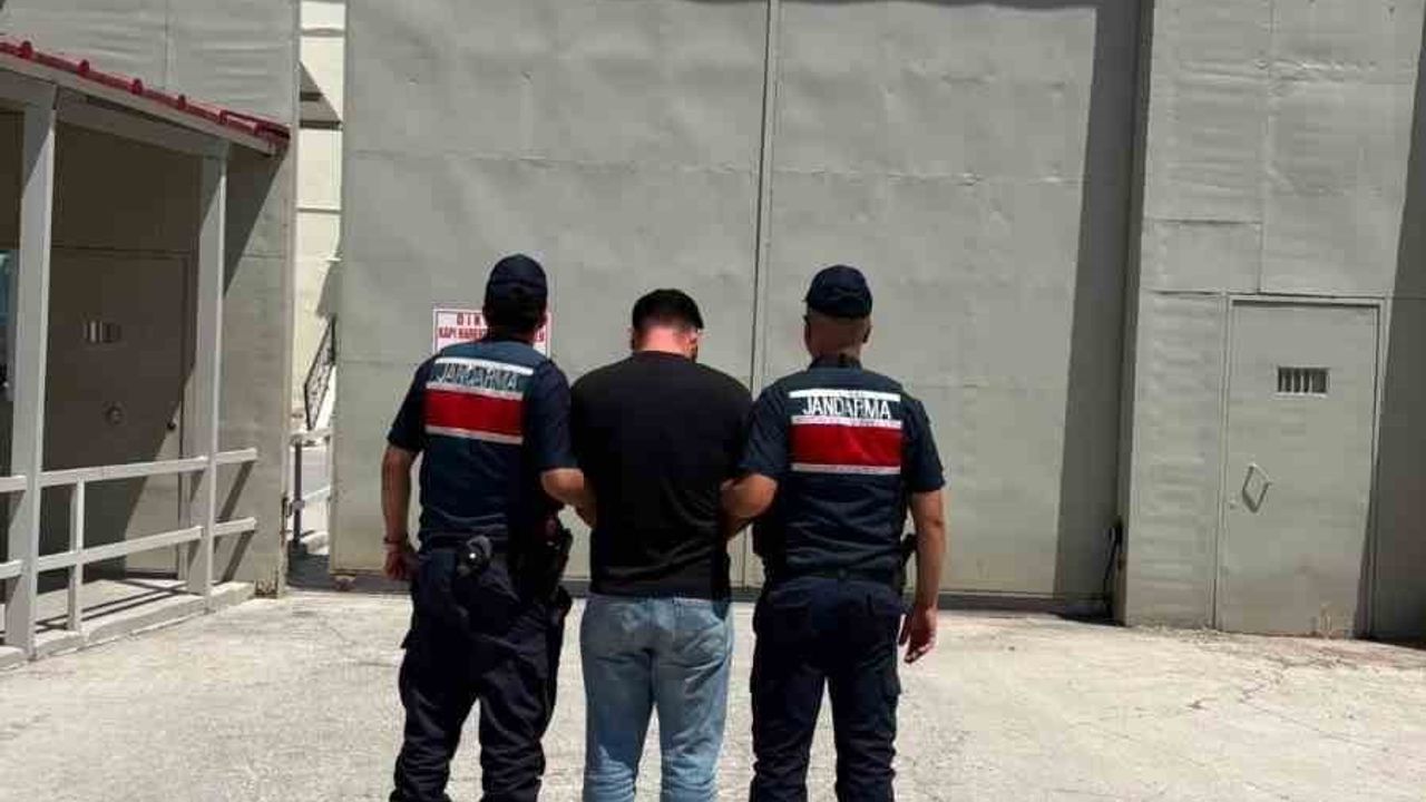 Borçak köyünde aranan H. A. kesinleşmiş 3 yıl 9 ay cezasıyla yakalandı