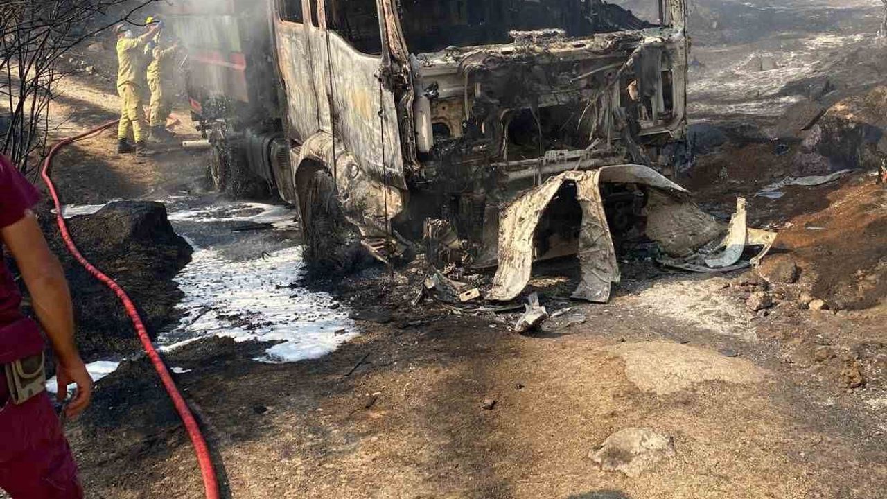 Bozdoğan’daki yangında söndürme çalışmaları 7. saate ulaştı
