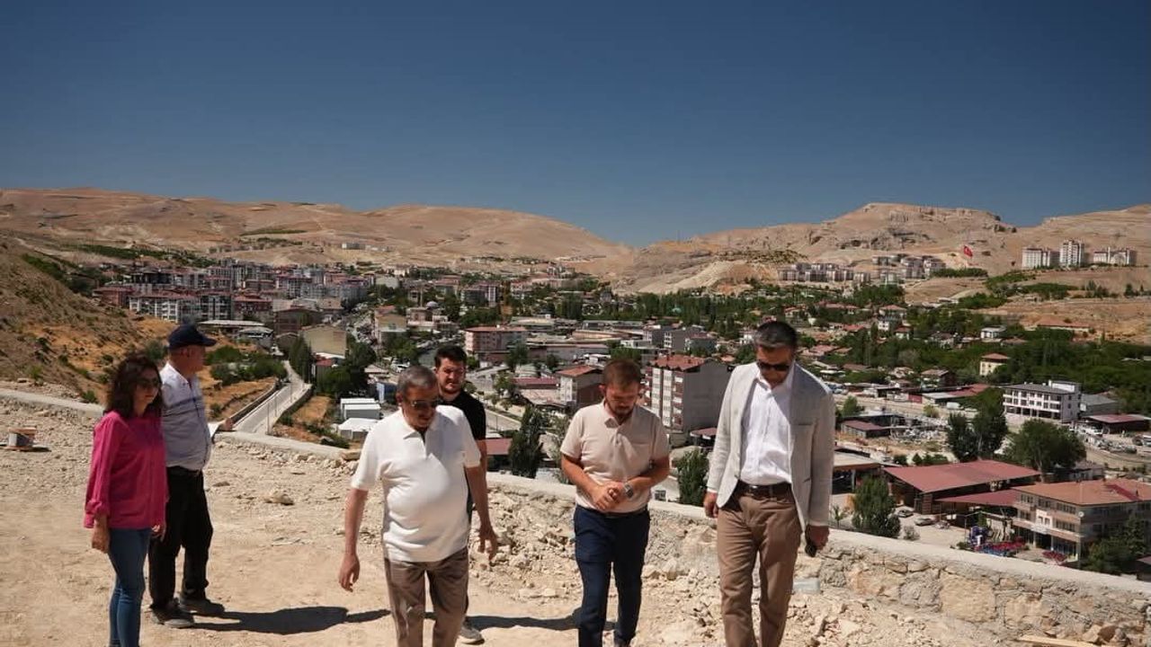 Bozkurt sahada: Millet Bahçesi ve Hacılar mahallesinde yol çalışmaları