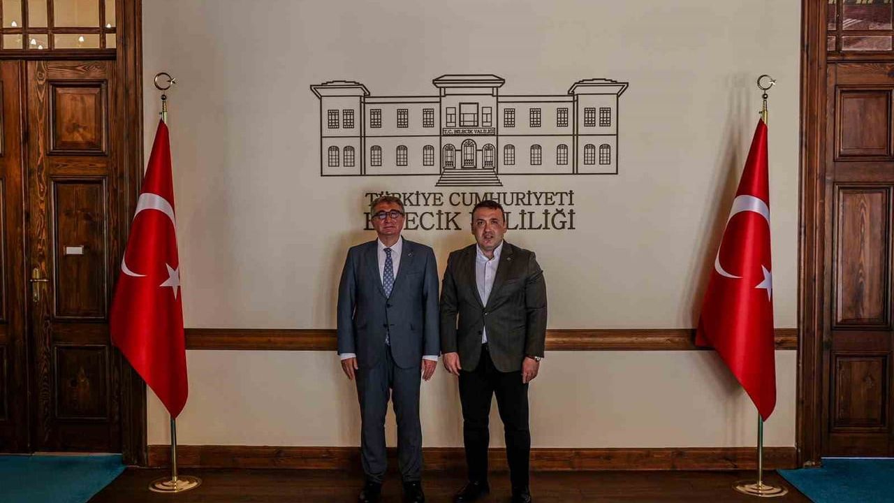 Bozüyük kaymakamı Dr. Ahmet Naci Helvacı göreve başladı