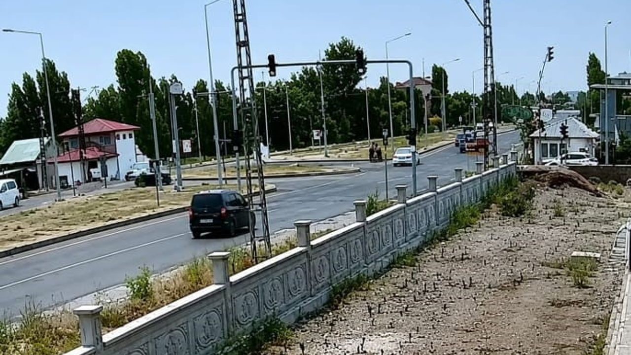 Bulanık'ta trafik kazasında üç yaralı