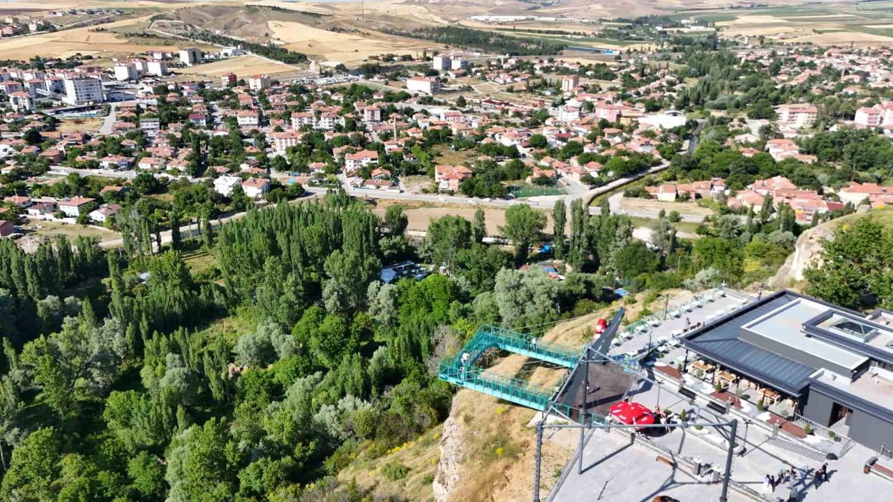 Bünyan cam terasları doğa ve adrenalin tutkunlarının adresi