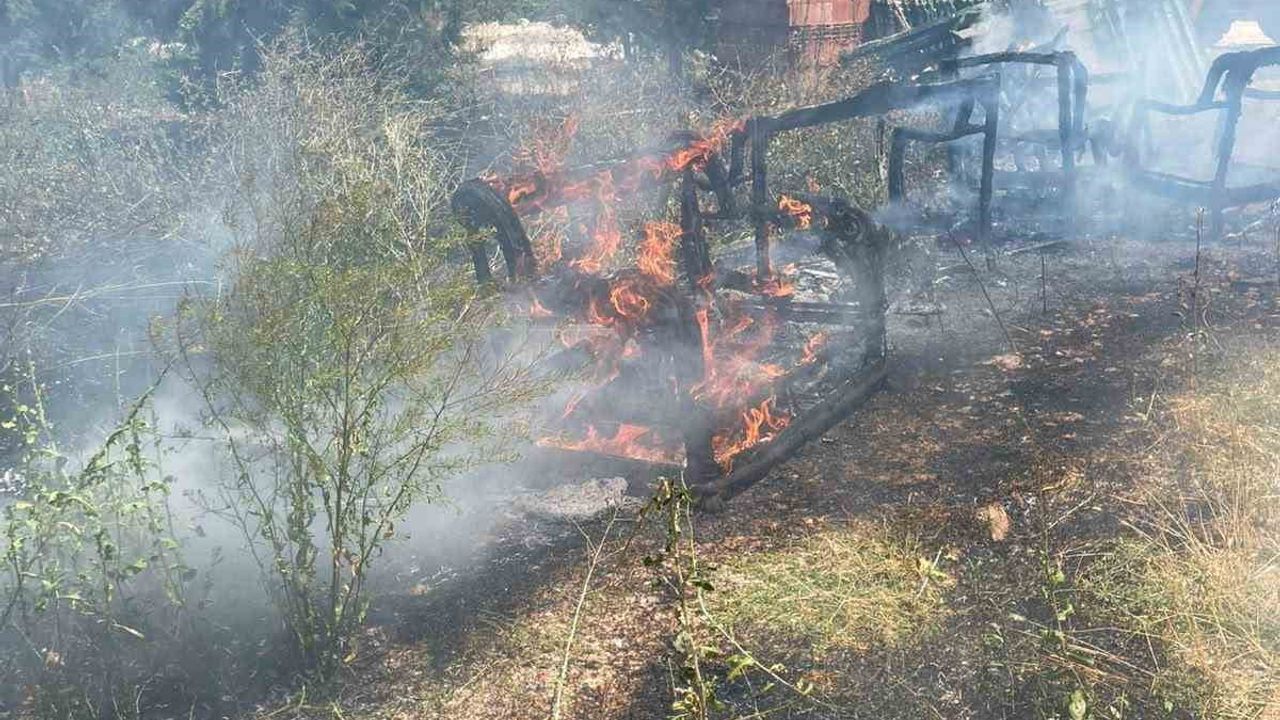 Burdur'da kuru ot yangını itfaiyenin müdahalesiyle kontrol altına alındı