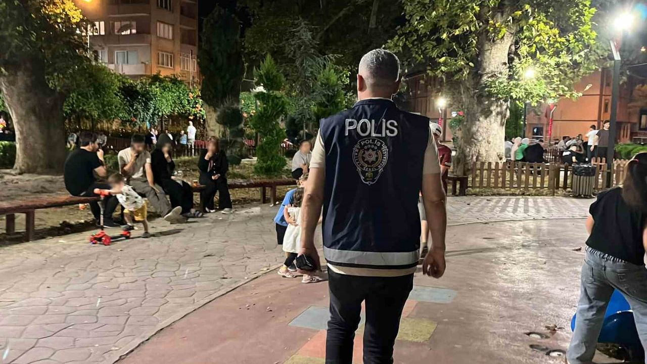 Bursa'da Kestel ve Gürsu ilçelerinde huzur uygulaması: 14 aranan şahıs yakalandı