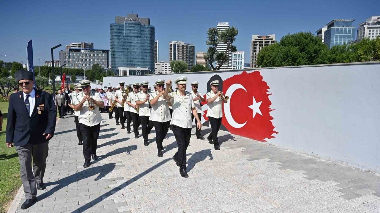 Bursa’da Kıbrıs Barış Harekatı'nın 52'nci yılında şehitler ve gaziler anıldı