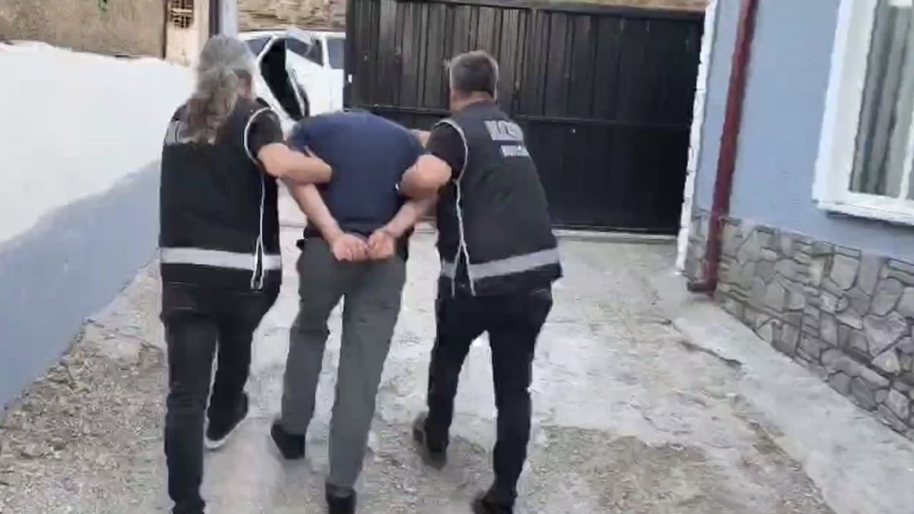 Bursa'nın İznik ilçesinde tefecilik operasyonunda 7 kişi gözaltına alındı