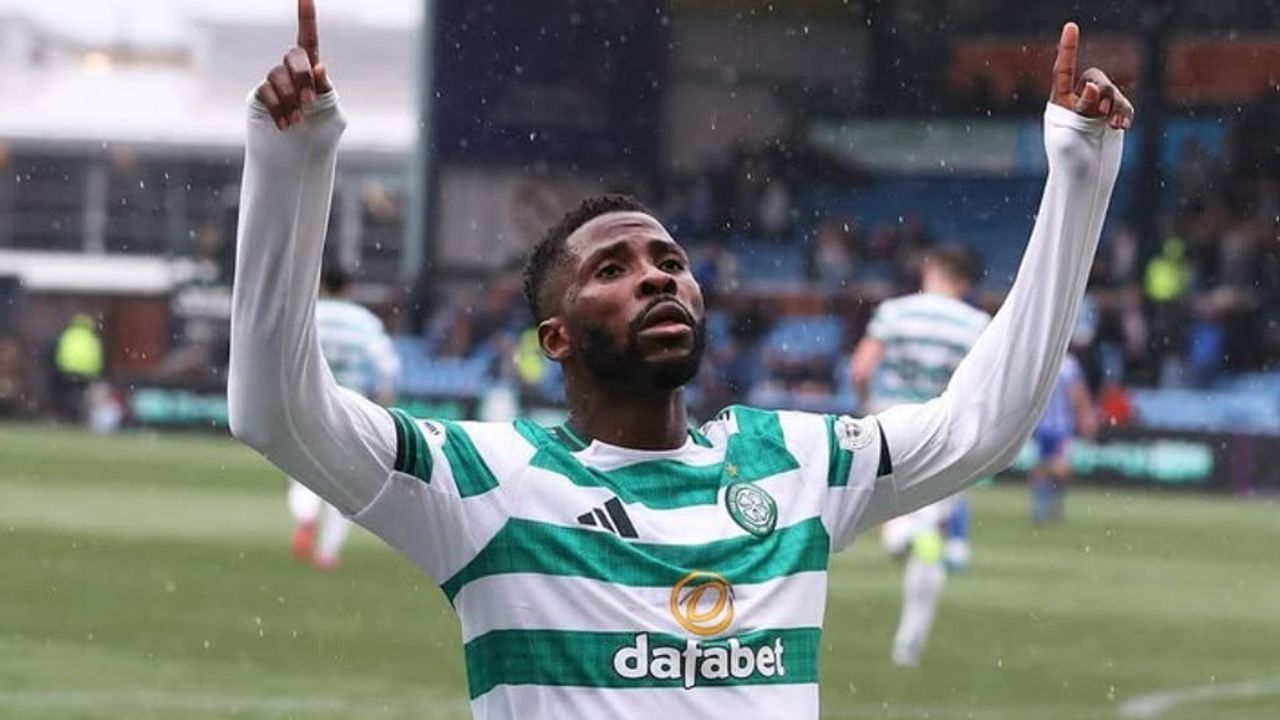 Bursaspor, Kelechi Iheanacho ile sözleşme imzaladı